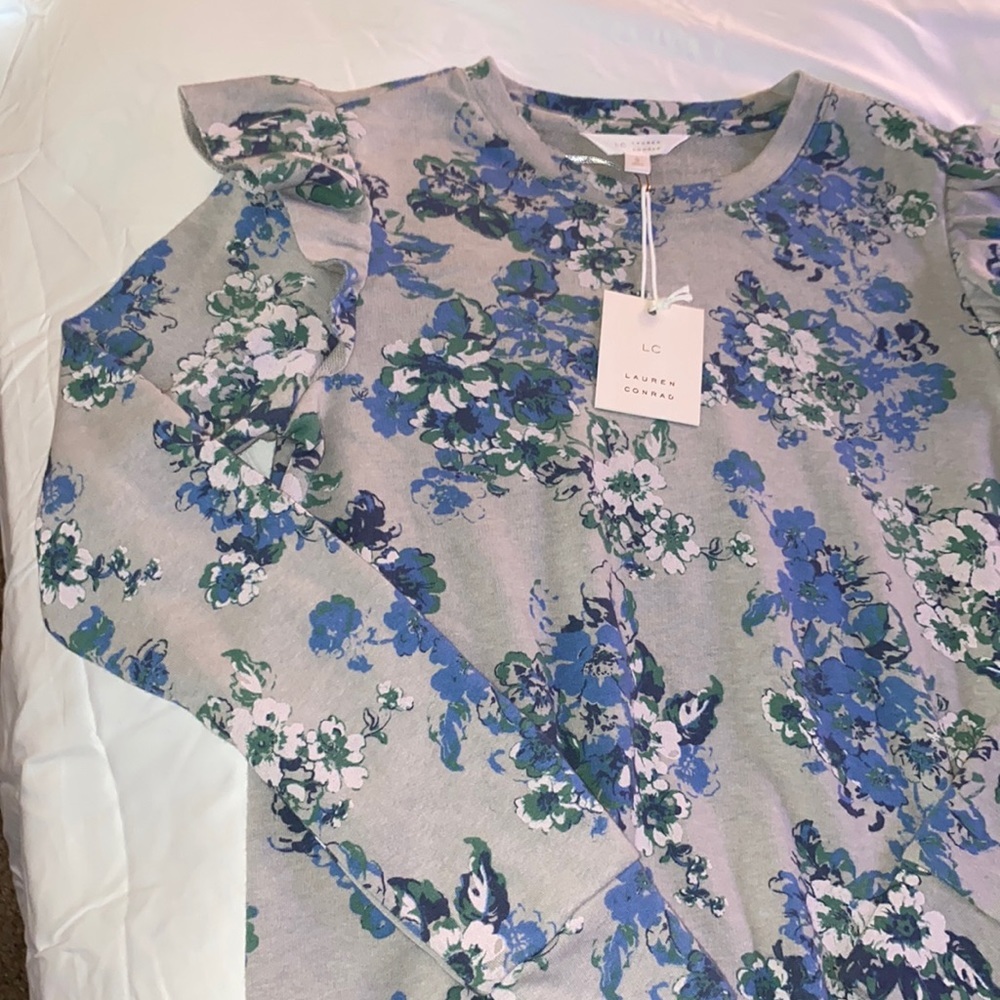 LC Lauren Conrad blue floral longsleeve sweater shirt flutter ruffle sleeve S​ - Picture 4 of 13